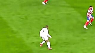 Mbappé in full motion  speed