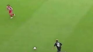 Philip Lahm tackles