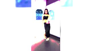Indian Girl Siddhi Jalan Dance