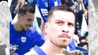 Bobotoh Geram! Gelandang Persib Diminta Dilarang Main di Super League