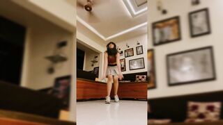 Indian Girl Dakshata Jadhav Dance