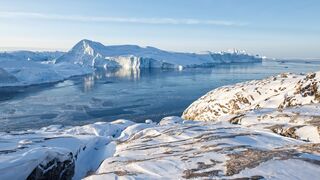 ICEBERG ALASKA GLACIER ICY FROZEN LAKES NATURE IN 4K