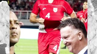 Van Gaal Bantah Latih Timnas Indonesia