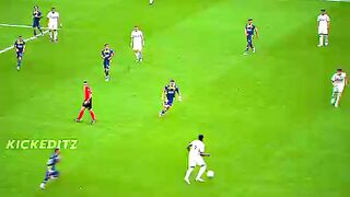 Éder Militão Rocket