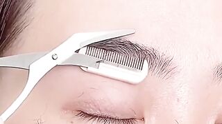 Eyebrow  Eyelash Grooming Kit