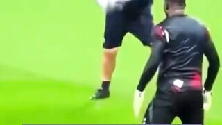Bahkan Pelatihan Tidak Membantu Onana