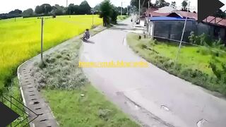 Konvoi Ngebut Berujung Nyebur ke Sawah