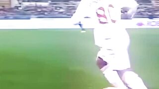 Ronaldinho skills