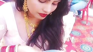 Marriage hall woman eats
