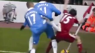 Bosingwa attacked Benayoun
