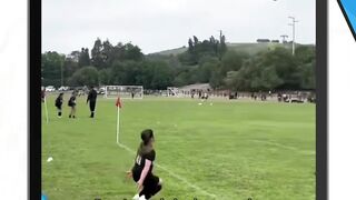 2 kasus unik bola masuk gawang, tapi tak terhitung gol!