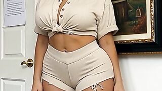 Crazy super-size models beauty