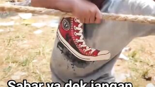 SABAR YA DEK JANGAN EMOSI