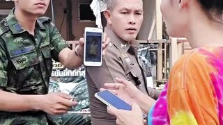 Tanya Jalan HP Melayang