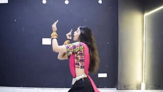 Chatak matak dance vedio song