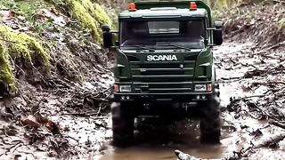 Giant Scania RC Truck Breaks Through the Mud Path in the Forest!