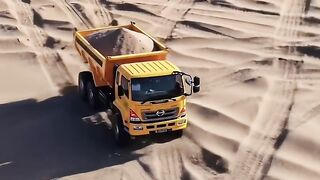 Heavy Hauler! Yellow RC Dump Truck Conquers Sandy Desert Dunes