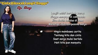 CINTA DIBAWAH LANGIT JINGGA