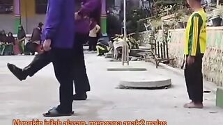 Ketika kesabaran guru ini di uji