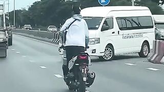 Akibat Banyak Gaya Akhirnya Celaka