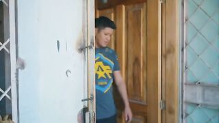 Un soldado volvió antes de lo previsto y lo que encontró en su hogar lo dejó impactado