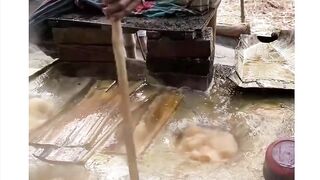 Traditional way of making sugar