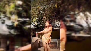 Indian Girl Simran Verma Dance