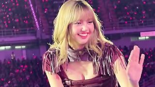 Blackpink lisa live