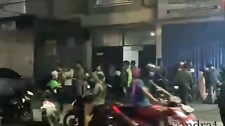 a robbery occurred in a crowded place