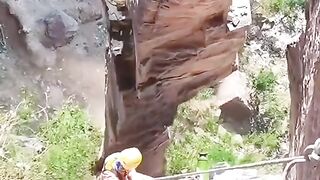 The process of splitting cliff rocks
