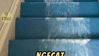 Catnya TUMPAH Di TANGGArumahminimalis rumah keren