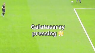 ketika pressing membuahkan goal , terlihat asik football pressing goals oshimen viralgoals