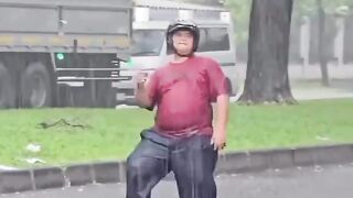 Nikmatin hidup bestie