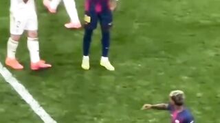 Two people from the same  became UEFA Champions  after a fight in El Clasico, Lamine Yamal unfollowed Dani Carvajal.