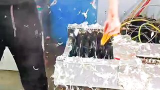 Simple tool for cleaning goose feathers