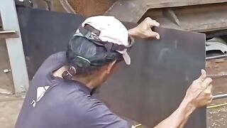 Proses Mahkota Hino 500 Dari Flores NTT