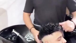 Mari kita ketawa sejenak