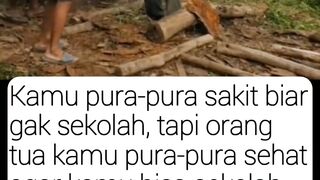 Sama sama pura pura tapi beda makna