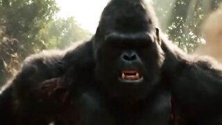 King kong battle helicopters