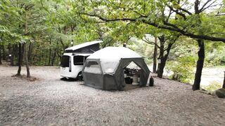 CAMPING IN THE RAIN IN OUR NEW ROOF POP-UP CAMPERVAN AND NEW INFLATABLE SHELTER