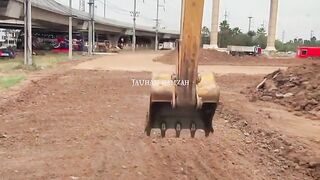 Cara kerja Excavator dengan rapi.