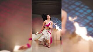 Indian Girl Juna Sundas Dance