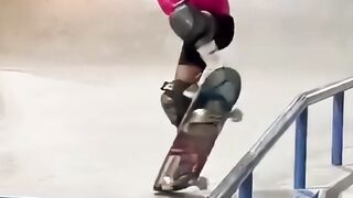 child boarslide on skatepark