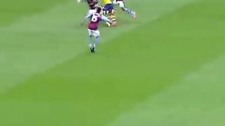 What A Hit Alexis Sanchez with a long range worldie