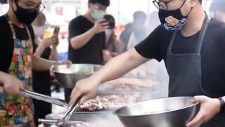 Unbelievable Street Food Market!