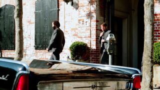 Maroon 5 - Sugar (Official Music Video)