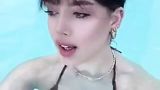 TikTok girl????