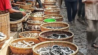 Pasar tradisional asia