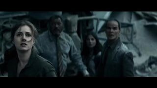 Man of Steel (2013) - Superman Snaps Zods Neck