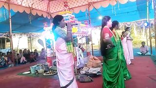 এ জবন তমক দলম.a jibon tomake dilam,Hari namRadhe Radhe
